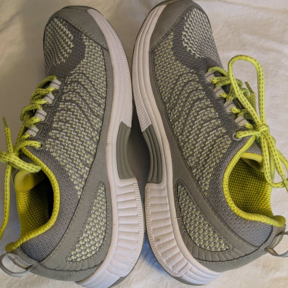 Orthofeet Athletic Sneakers  -- Womens 8 Medium Stretch Knit 987 Gray EUC - Picture 9 of 12